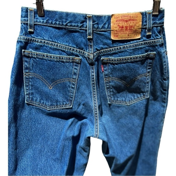 🌻VINTAGE Levi's Women's 550 Cotton Relaxed Fit Tapered Leg Jeans - Picture 3 of 10